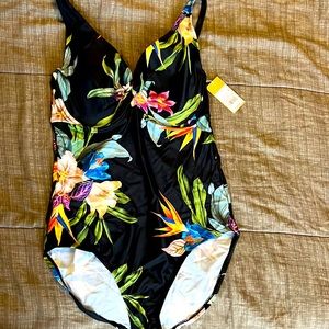 Brand New w/ Tags Kona Sol One Piece Bathing Suit